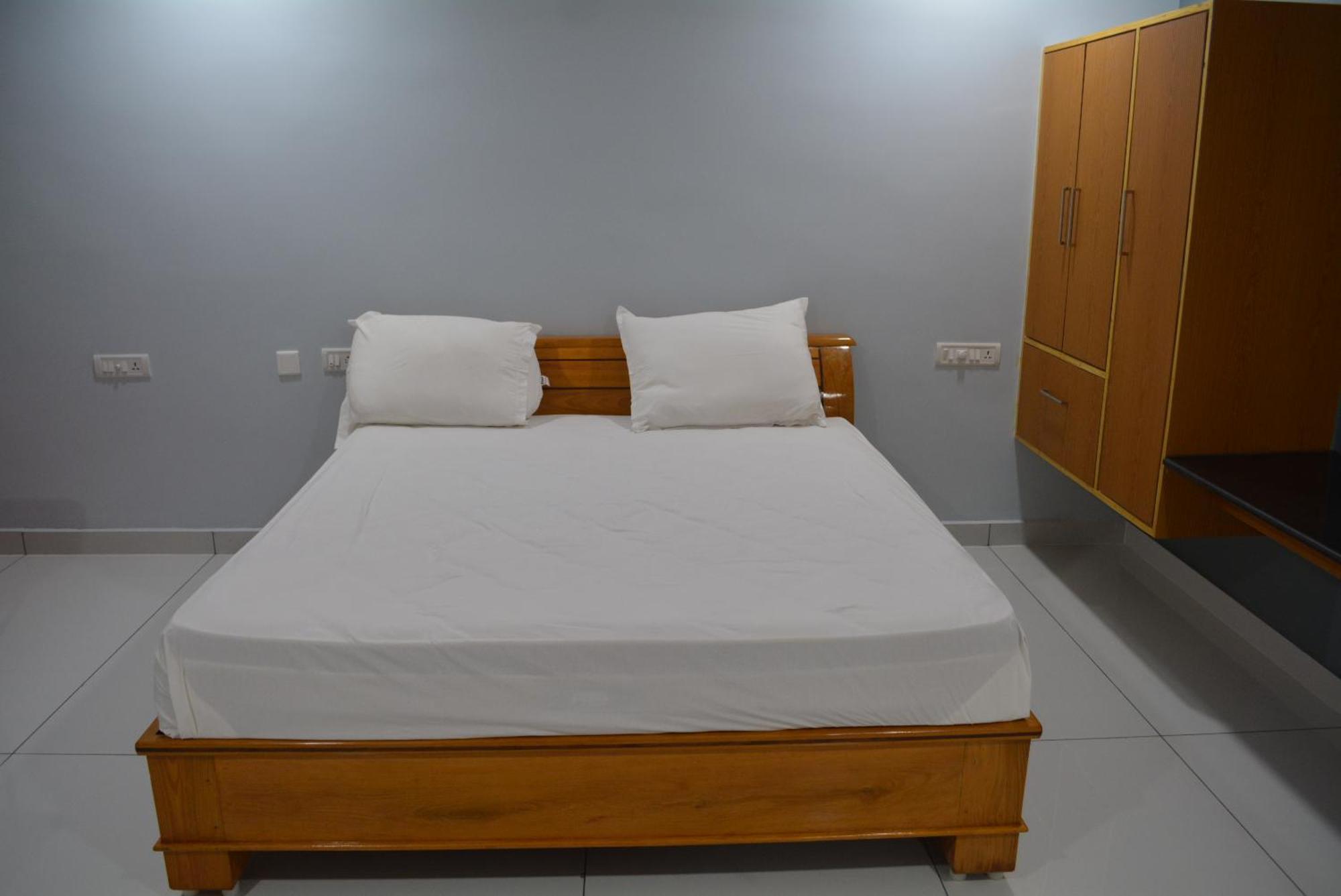Yanam Resorts Exterior foto
