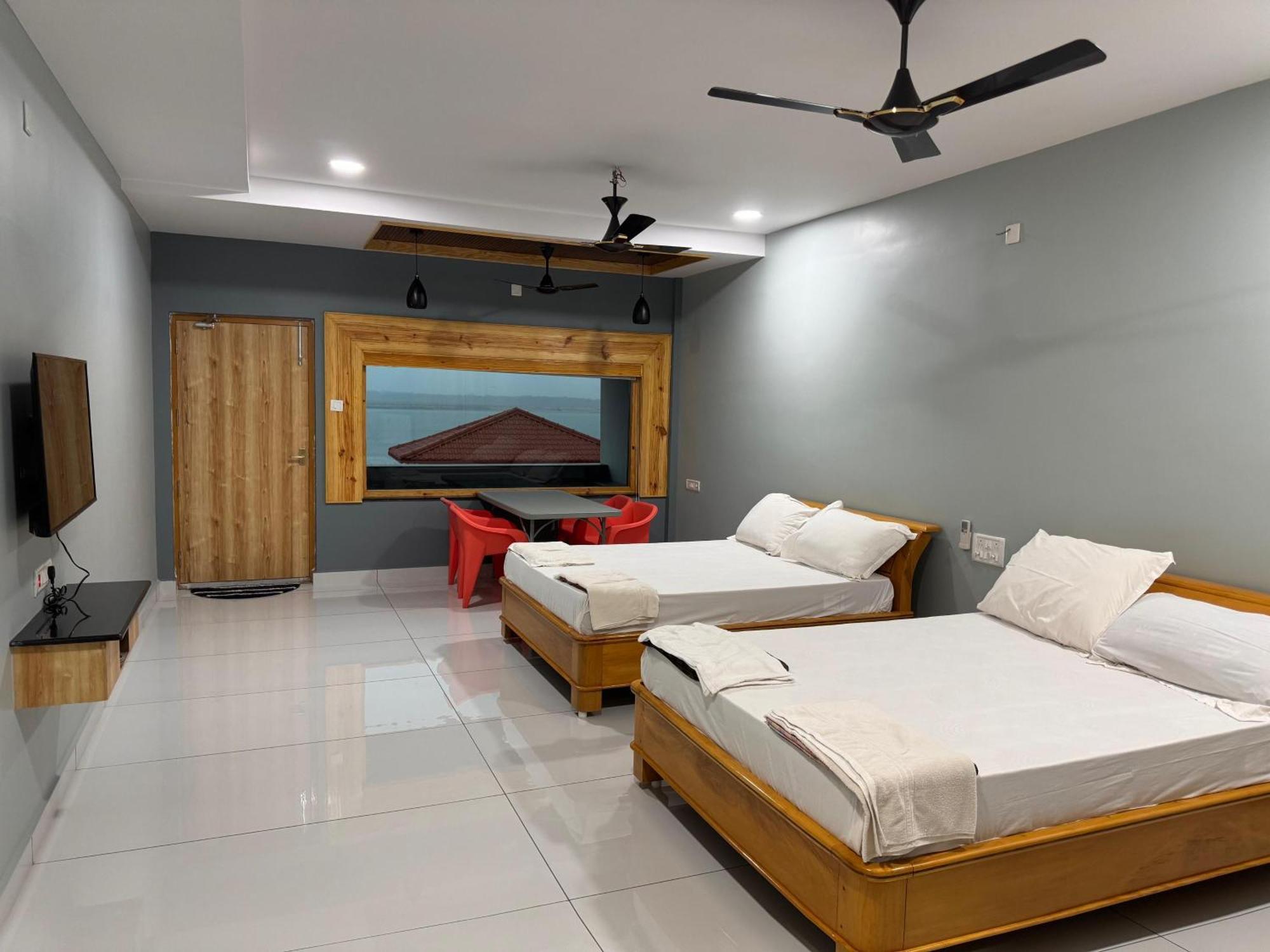 Yanam Resorts Exterior foto